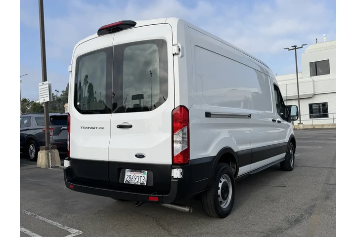 $39995 : Ford Transit 2023 250 3dr SW image 7