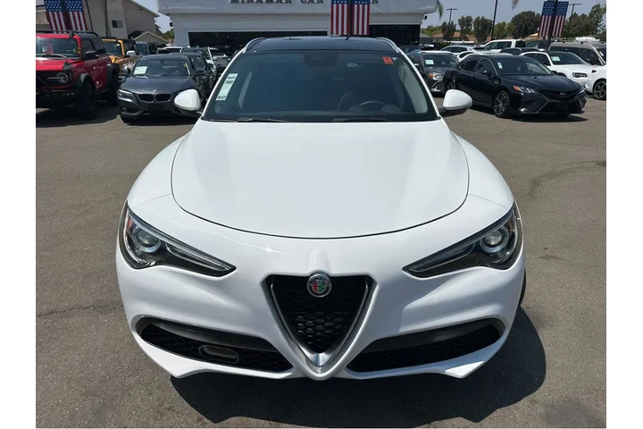 $17997 : 2019 Stelvio image 3