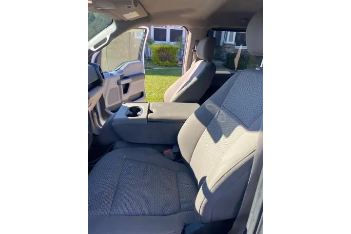 $29988 : Ford F-150 2018 4x4 XLT 4dr image 4