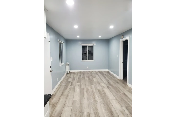 $2850 : Casa bonita 2 recamaras 1 baño image 2