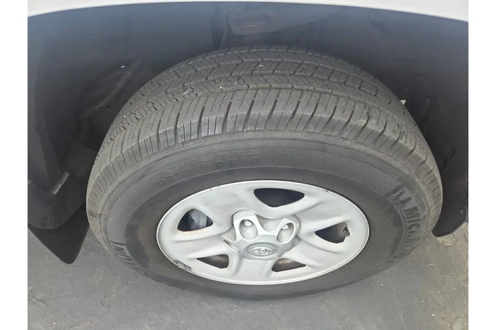 $31000 : Toyota Tundra 2018 4x2 SR5 4 image 2