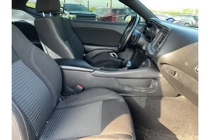 $22772 : Dodge Challenger 2021 SXT 2d image 8