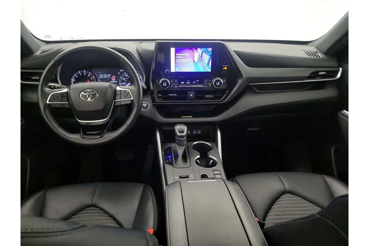$32998 : Toyota Highlander 2023 XSE 4 image 9