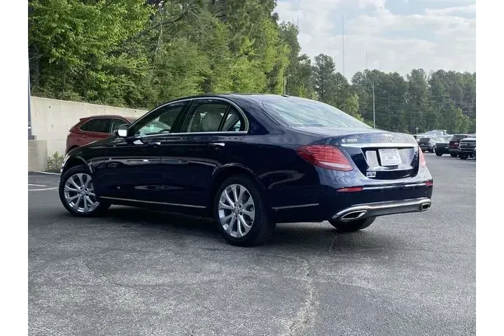 $19490 : Mercedes-Benz E-Class 2017 A image 6