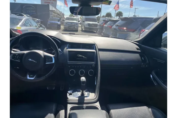 $12850 : 2018 E-PACE P300 R-Dynamic SE image 9