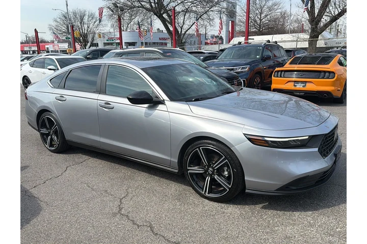 $24990 : Honda Accord Hybrid 2023 Spo image 1