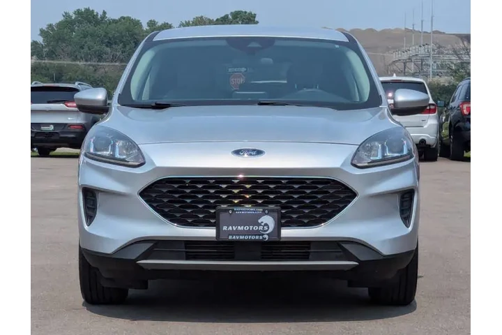 $15482 : 2020 Escape SE image 8
