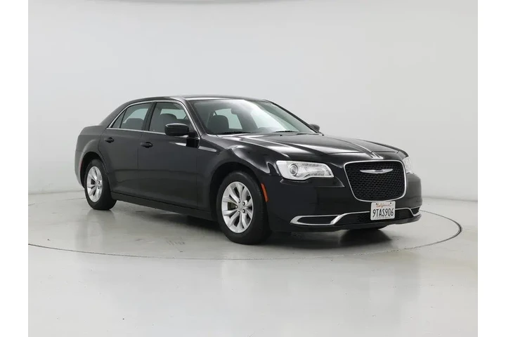 $22998 : Chrysler 300 2023 Touring 4d image 1