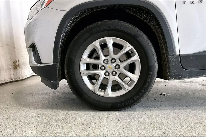 $18491 : Chevrolet Traverse 2021 LT C image 6