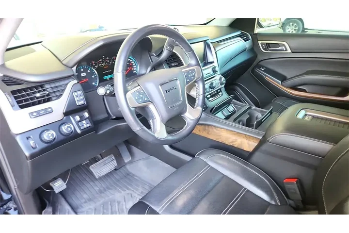 $34798 : GMC Yukon 2019 4x4 Denali 4d image 9