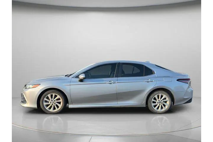 $22991 : Toyota Camry 2022 LE 4dr Sed image 4