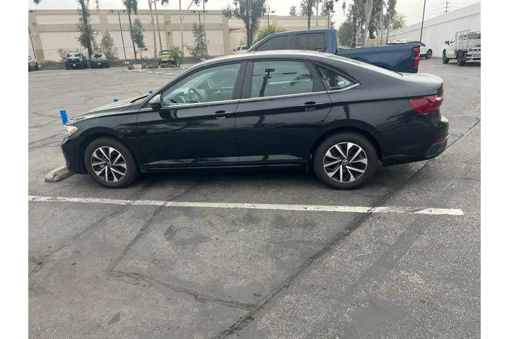 $18451 : Volkswagen Jetta 2024 S 4dr image 2