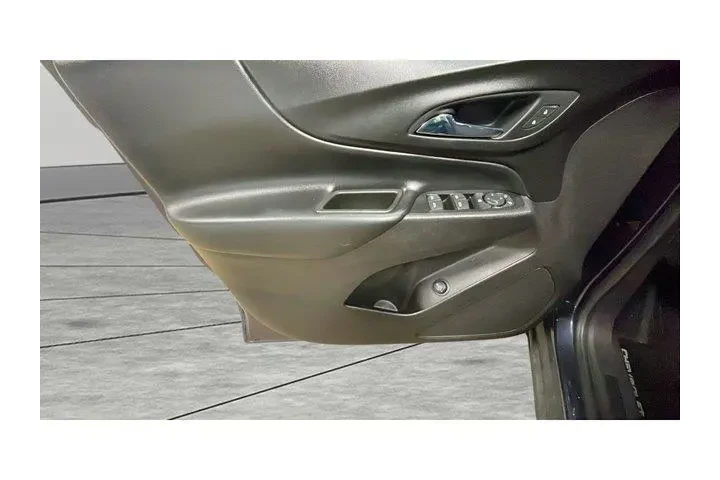 $9850 : Chevrolet Equinox 2018 4x4 L image 9