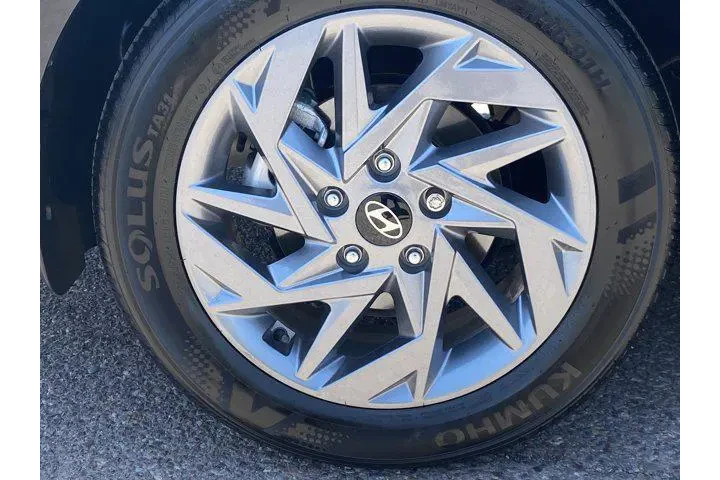 $19990 : Hyundai ELANTRA 2024 SEL 4dr image 9