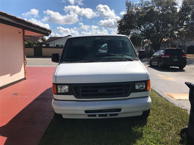 $4500 : Ford Cargo VAN E-150 Econoline image 2