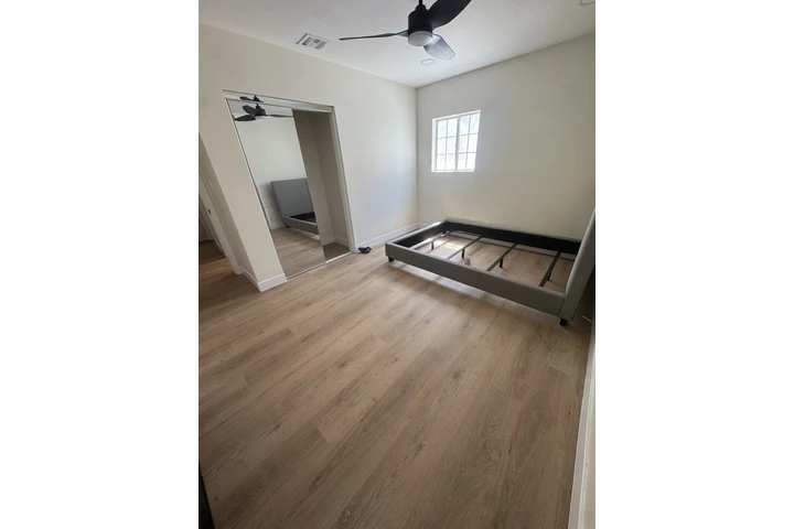 $1100 : Rento cuarto image 2