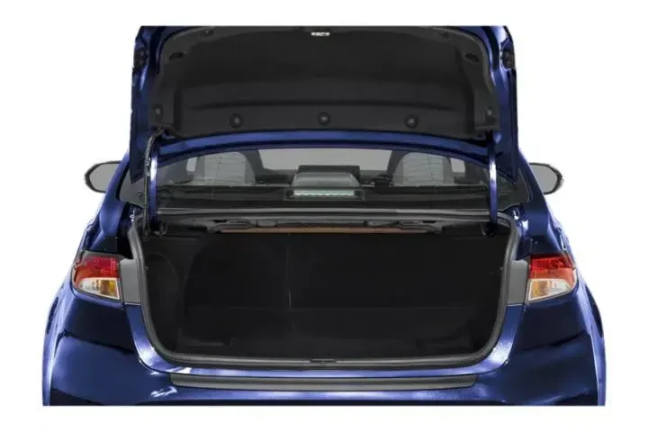 $22388 : Toyota Corolla Hybrid 2024 S image 10