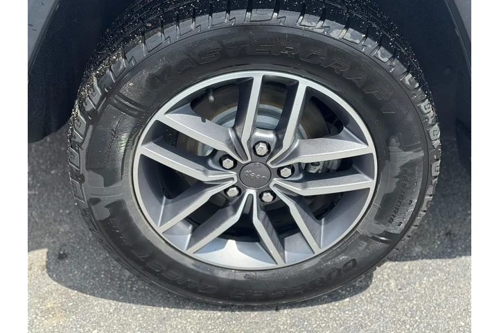 $21385 : 2020 Grand Cherokee Limited image 8