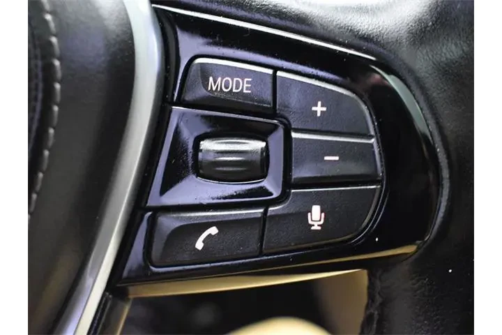 $23512 : BMW 5 Series 2019 540i 4dr S image 7