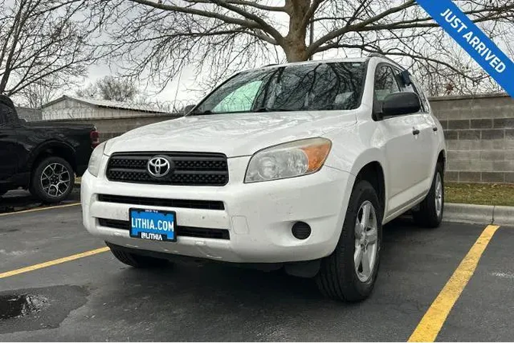 $8995 : Toyota RAV4 2008 4x4 Base 4d image 1