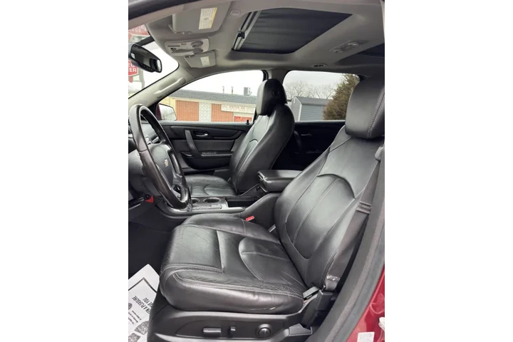 $7750 : 2016 Traverse LT image 8