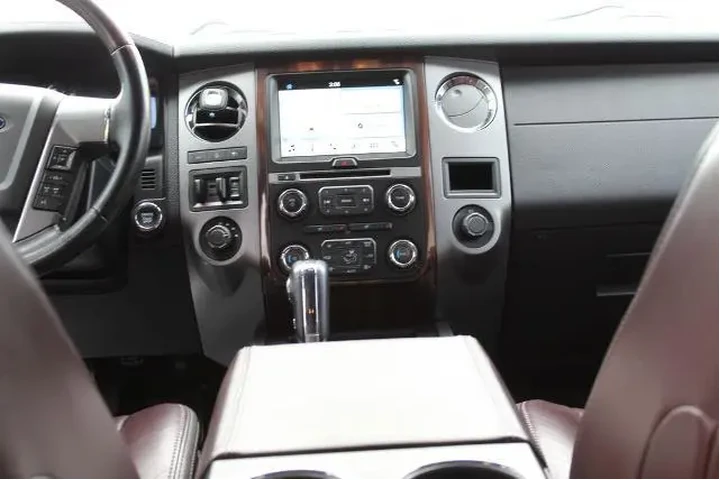 $22988 : Ford Expedition EL 2017 4x4 image 10