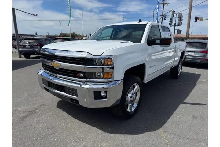 $34998 : 2016 Silverado 2500HD LTZ image 5