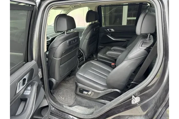 $38220 : BMW X7 2021 AWD xDrive40i 4d image 6