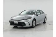 $27998 : Toyota Camry 2025 LE 4dr Sed thumbnail