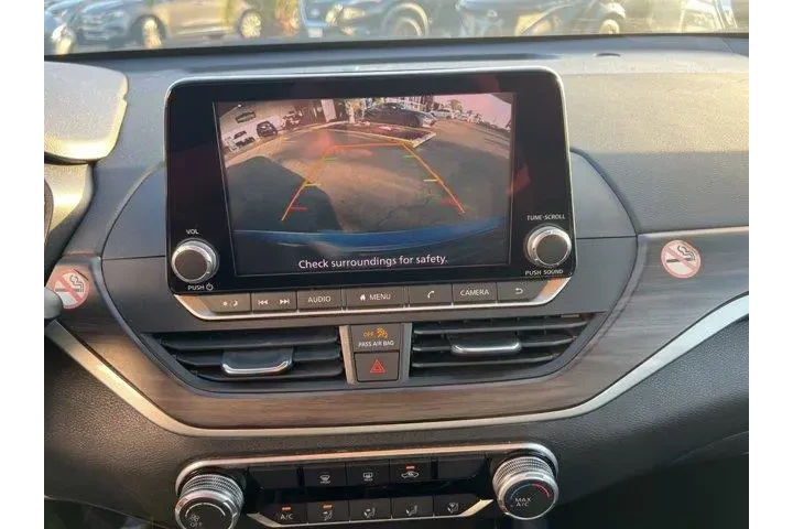 $17981 : Nissan Altima 2024 2.5 SV 4d image 10