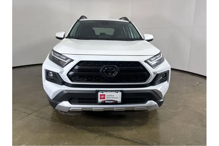 $31002 : Gold Certified2024 RAV4 Adven image 10