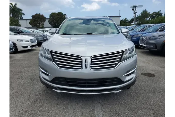 $15590 : Lincoln MKC 2018 Premiere 4d image 2