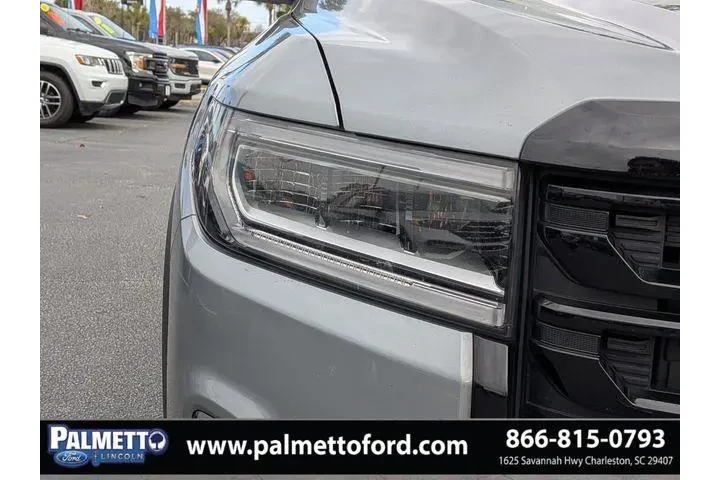 $27994 : GMC Acadia 2023 SLT 4dr SUV image 9