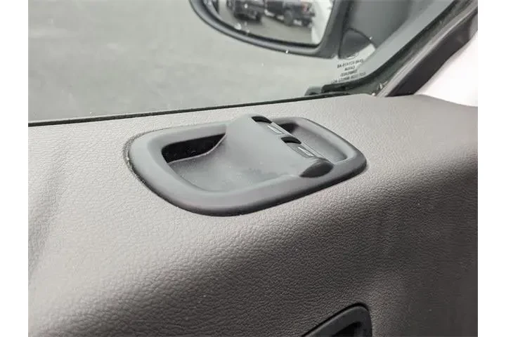 $32992 : Ford Transit 2024 250 3dr SW image 10