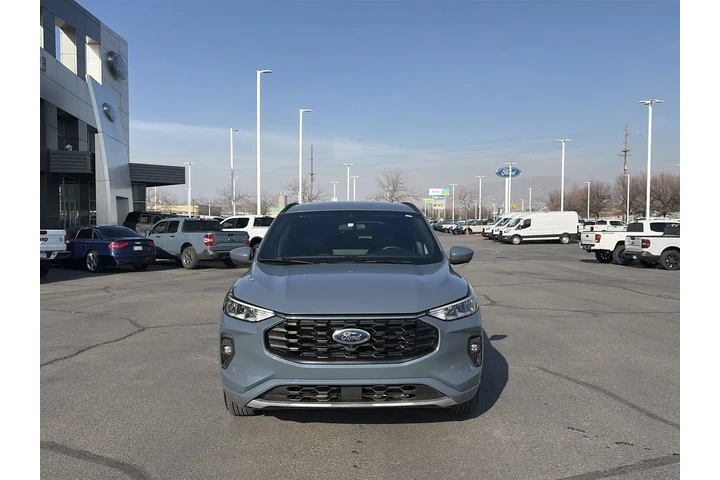 $19300 : Ford Escape 2023 AWD ST-Line image 2