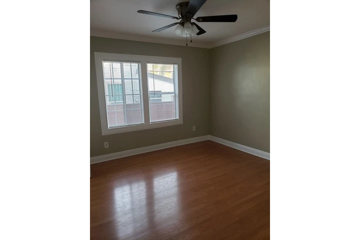 $1 : Casa 2 Rec en Montebello image 6