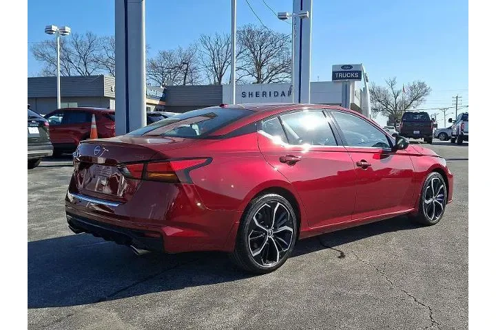 $25299 : Nissan Altima 2023 2.5 SR 4d image 6