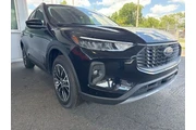 $29986 : Ford Escape Plug-In Hybrid 2 thumbnail