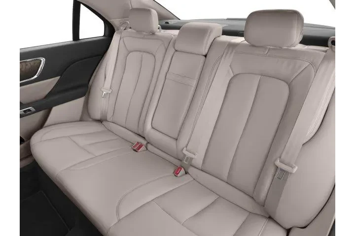 Lincoln Continental 2017 Res image 8