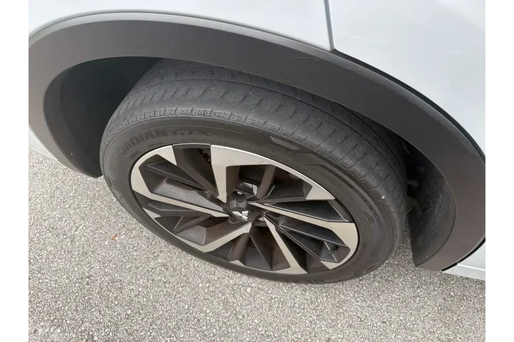 $24500 : Mitsubishi Outlander 2024 SE image 10