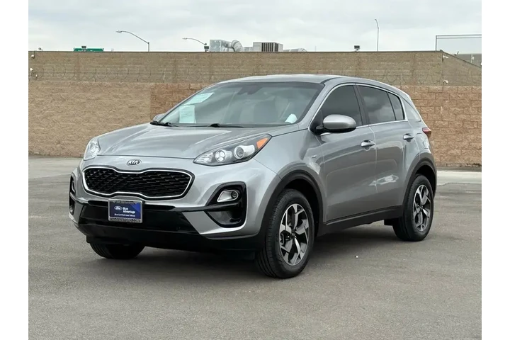 $17989 : Kia Sportage 2022 AWD LX 4dr image 6