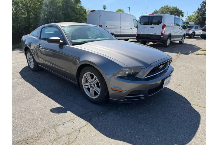 $13000 : Ford Mustang 2013 V6 2dr Fas image 7