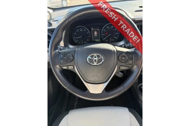 $19874 : Toyota RAV4 2017 AWD XLE 4dr image 7