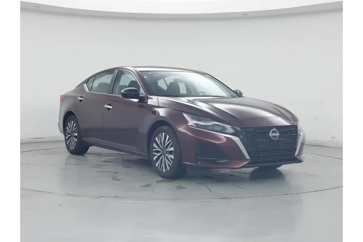 $21998 : Nissan Altima 2024 2.5 SV 4d image 1