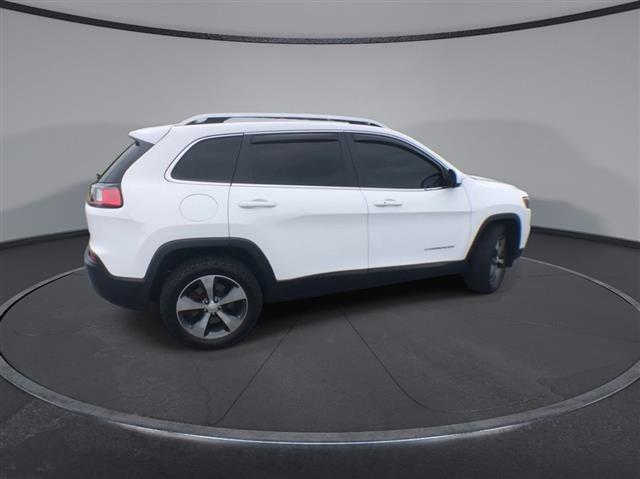 $19700 : PRE-OWNED 2019 JEEP CHEROKEE image 9