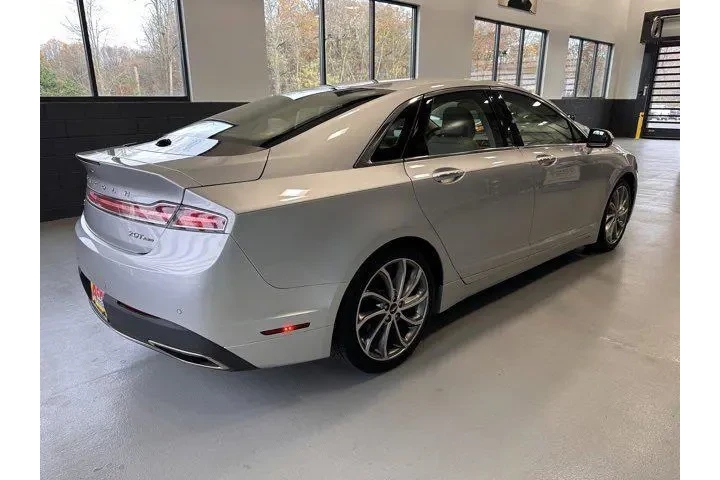 $21695 : Lincoln MKZ 2019 AWD Reserve image 6