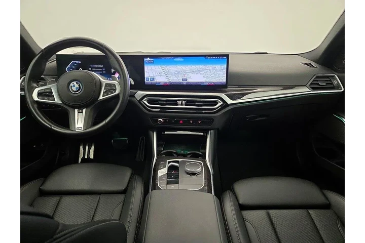 $30998 : BMW 3 Series 2023 AWD 330e x image 9