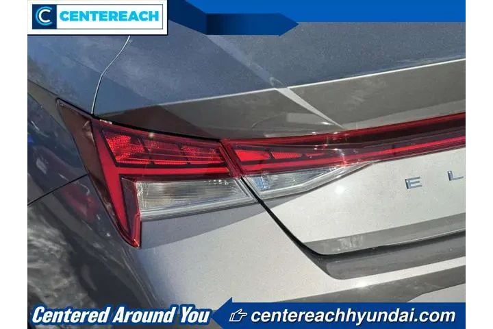 $23555 : Hyundai ELANTRA Hybrid 2023 image 9