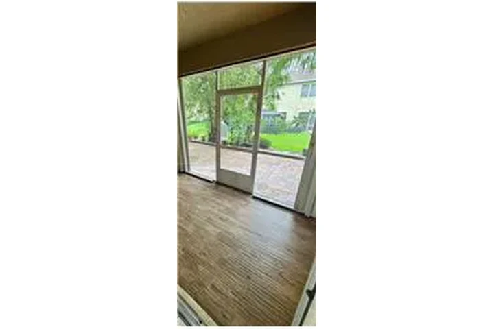 $2900 : Rental property with 2 bedro image 4