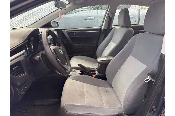 $13458 : Toyota Corolla 2015 S 4dr Se image 8